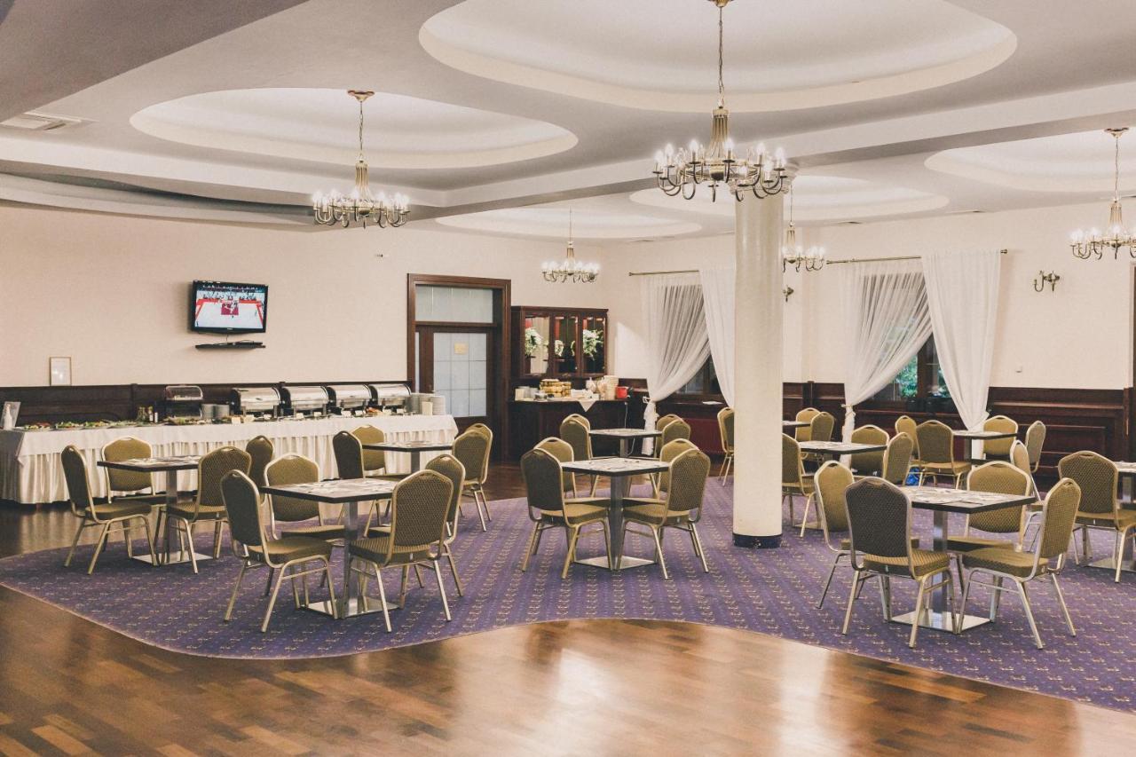 Hotel Czardasz Spa & Wellness Płock Exterior foto